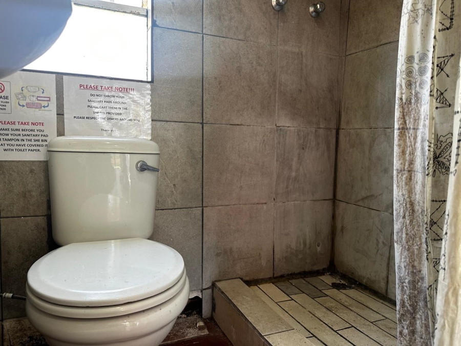 5 Bedroom Property for Sale in Brandwag Free State